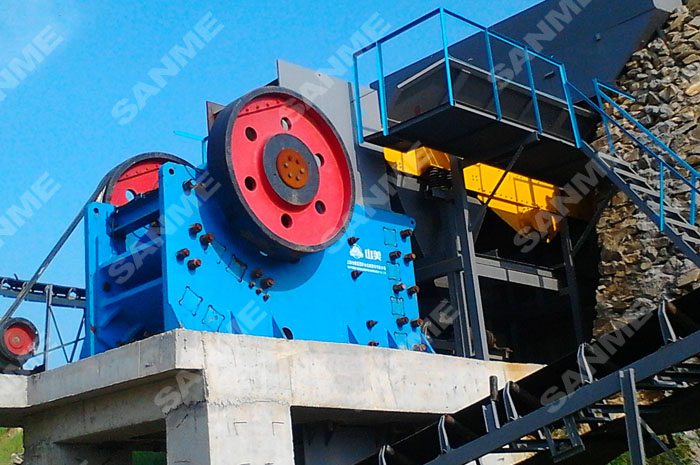 山東時(shí)產(chǎn)400噸花崗巖碎石生產(chǎn)線(xiàn)