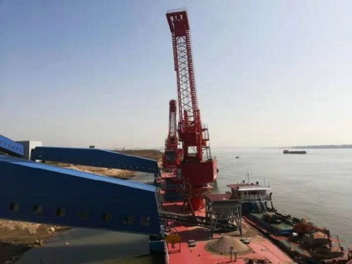 湖北一永久性砂石集并中心建成，總投資約2.5億元，年設(shè)計(jì)吞吐量360萬噸