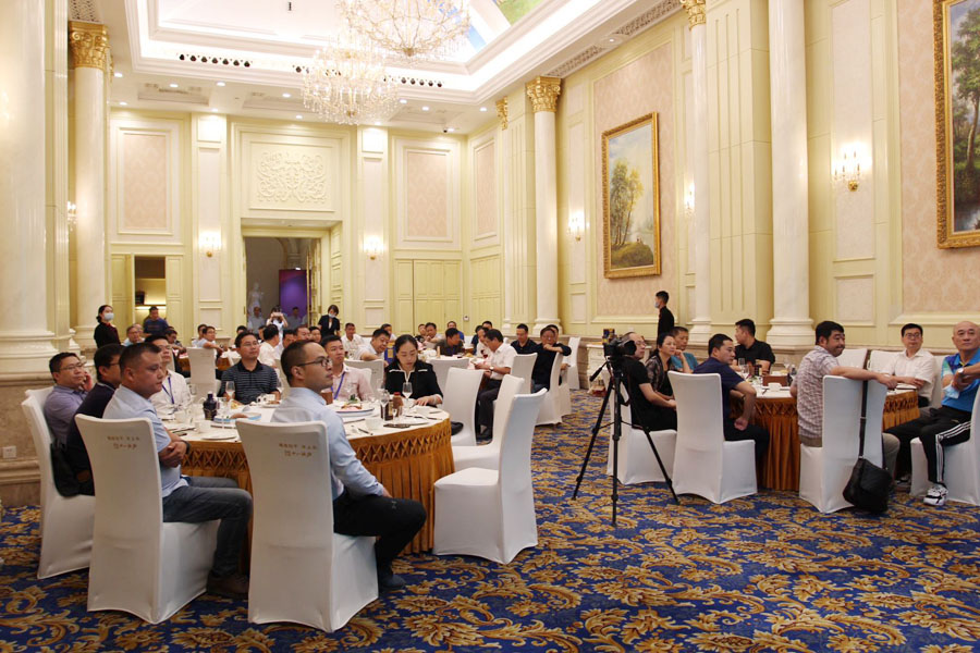 楊安民從業(yè)卅五周年系列報(bào)道--“璀璨卅五年，榮耀共分享”紀(jì)念晚宴