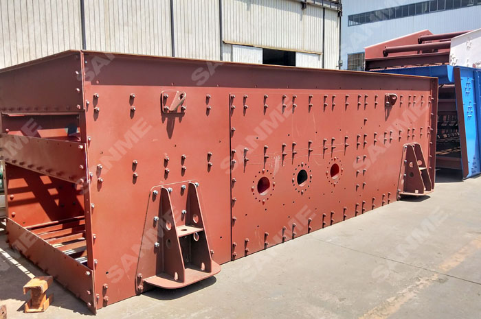 在砂石骨料生產(chǎn)線中影響振動(dòng)篩可靠性因素有哪些？