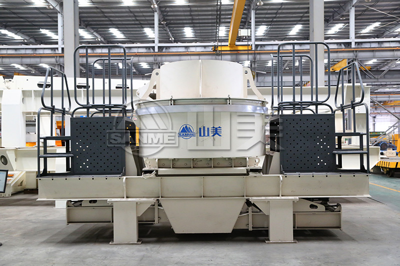 制砂機出砂率低是什么原因?qū)е碌模? /> 
</p>
<h2>
	&emsp;&emsp;制砂機出砂率低是什么原因?qū)е碌模?
</h2>
<br />
&emsp;&emsp;<strong>一、<a href='http://www.15hair.com/application/aggregate/Manufactured-sand.html' title='機制砂' target='_blank'>機制砂</a>處理物料的硬度：</strong><br />
<br />
&emsp;&emsp;礦物石在生產(chǎn)過程中礦石的本身硬度成為了破碎難度的關(guān)鍵因素。礦石硬度越大密度越大，所以就越難破碎，破碎生產(chǎn)效率越低，也會對設(shè)備的磨損越大，不僅會影響制砂機的生產(chǎn)量，還會對設(shè)備造成磨損。所以，物料要選擇硬度適中的。<br />
<br />
&emsp;&emsp;<strong>二、制砂物料的粘結(jié)度：</strong><br />
<br />
&emsp;&emsp;物料的粘度越大，就更容易黏結(jié)在制砂機上面。黏度高的物料黏結(jié)在制砂機內(nèi)壁上，會非常影響制砂機的生產(chǎn)效率。所以，物料在選擇時，選擇物料黏度較小的物料。<br />
<br />
&emsp;&emsp;<strong>三、物料的含水量：</strong><br />
<br />
&emsp;&emsp;物料的含水量較大時，容易沾黏在設(shè)備的內(nèi)壁，并且在物料進料的過程中很容易會導(dǎo)致制砂機堵塞，從而導(dǎo)致制砂機的生產(chǎn)能力，影響到制砂機的正常運行。所以，當(dāng)我們在選擇物料時，要控制物料的含水量。要是物料的濕度比較大，可以經(jīng)過風(fēng)吹日曬來盡量降低物料中的含水量。<br />
<p>
	<br />
</p>
<p style=