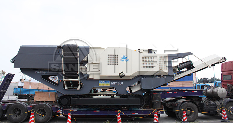 與傳統(tǒng)的固定式破碎機相比，移動破碎站有哪些特點？