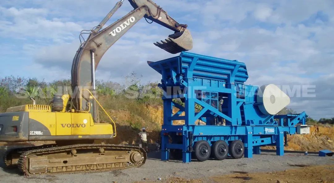 時(shí)產(chǎn)值近600萬！山美移動(dòng)式破碎篩分一體站助力江蘇高碳鉻鐵礦破碎項(xiàng)目建設(shè)