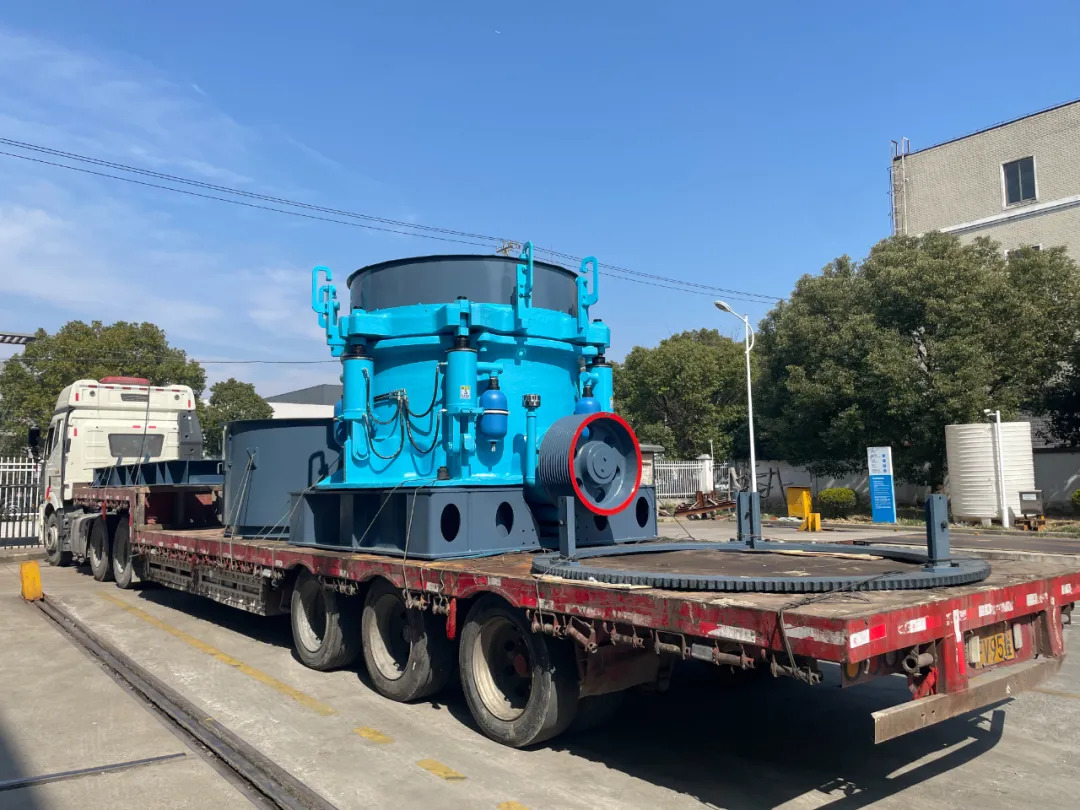 山美E-SMS歐星系列液壓圓錐破碎機施工現(xiàn)場（二）